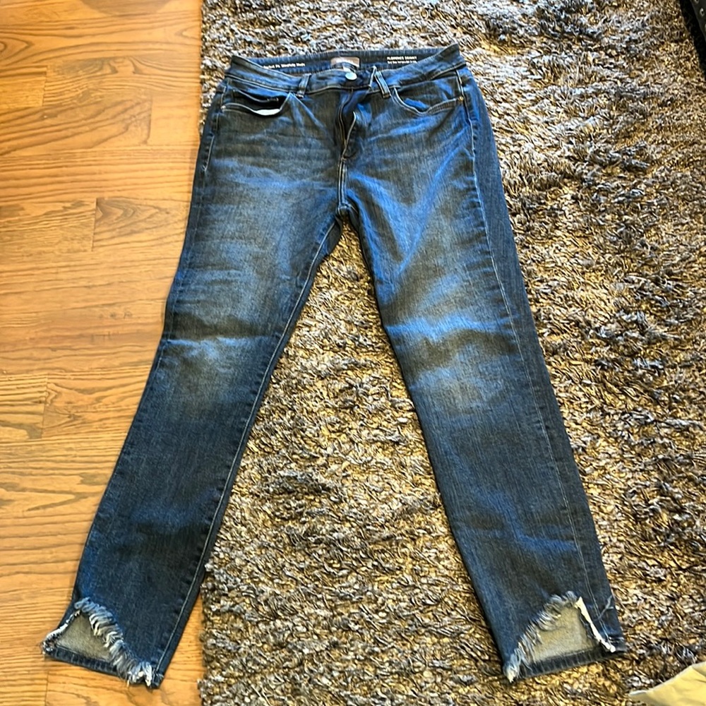 DL1961 women’s jeans.  Size 30.